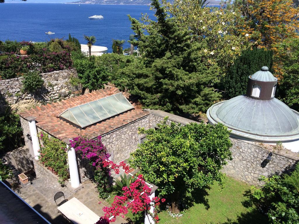 Capri Villa Bismarck Exterior photo