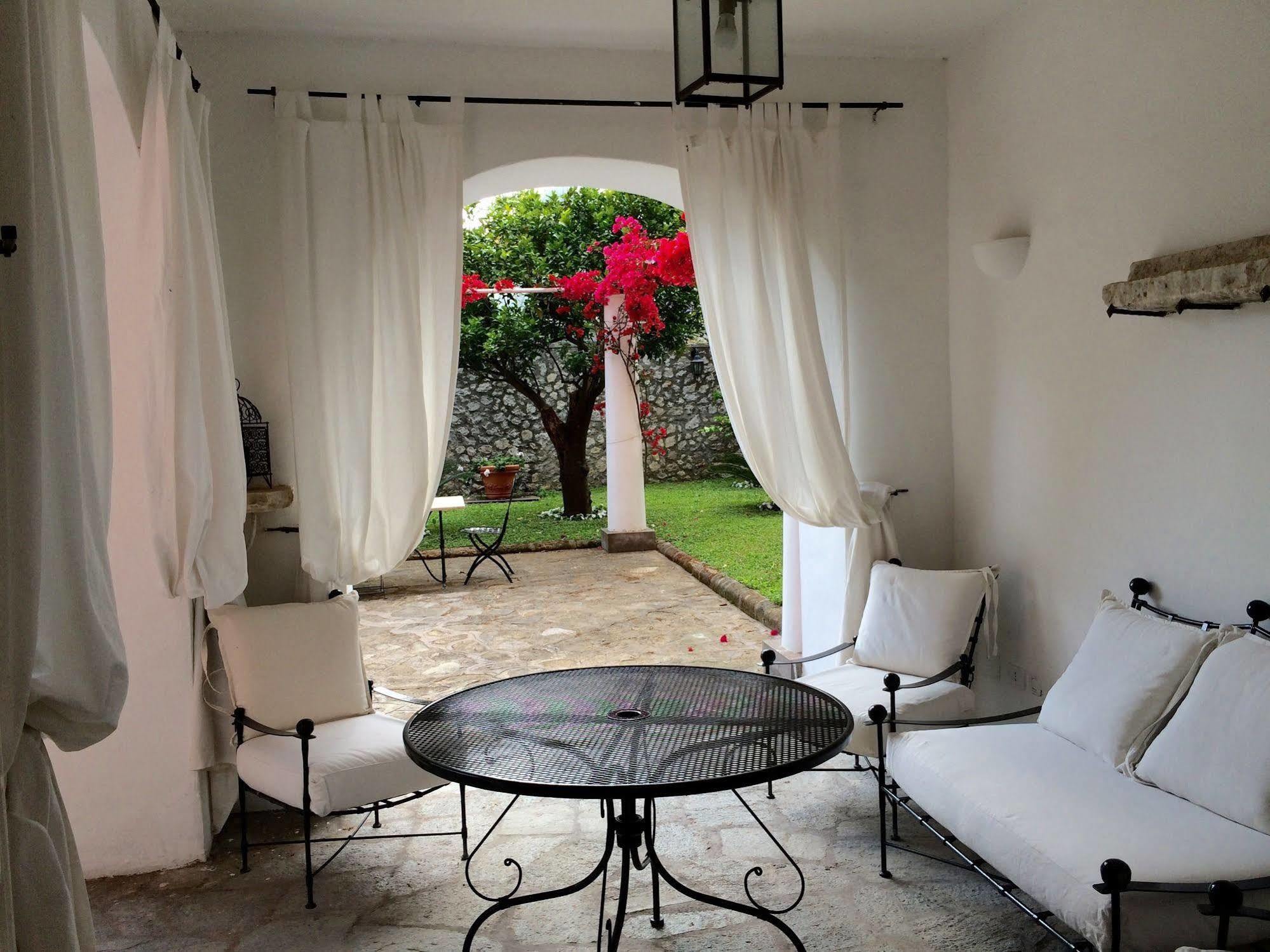 Capri Villa Bismarck Exterior photo