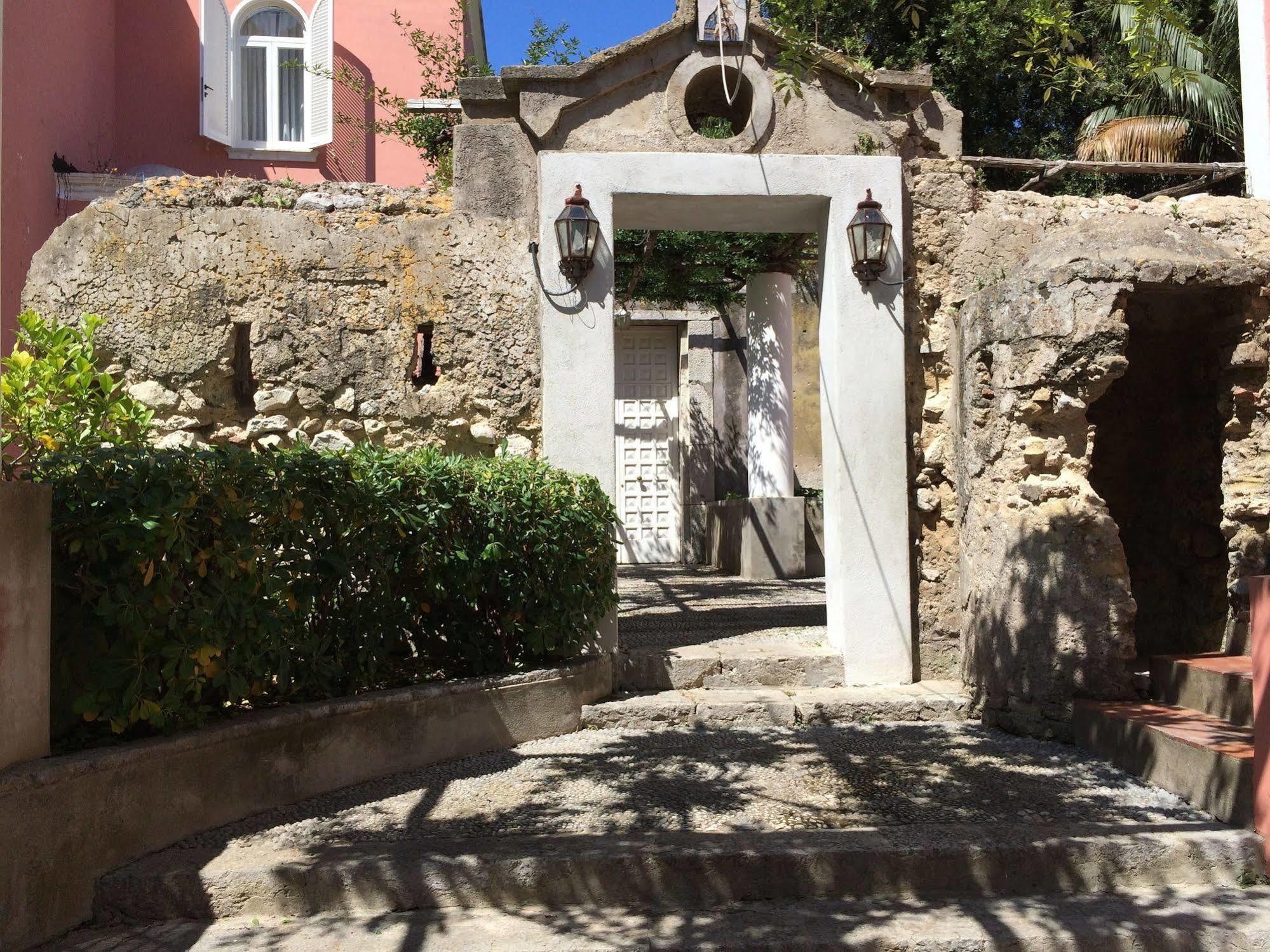Capri Villa Bismarck Exterior photo